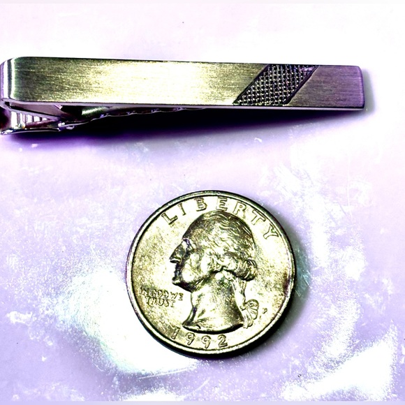 Silvertone Tie Bar Clip 2 1/8” x 1/4” - Picture 2 of 4